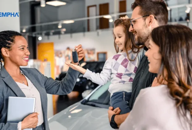 Imagen promocional de la Gran Feria de Vehículos FEMPHA, evento automotriz con ofertas especiales y exhibición de carros en un solo lugar.