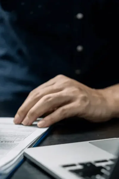 Imagen informativa de la noticia Fempha sobre la verificación de consignaciones realizadas para asegurar que estén correctamente identificadas.