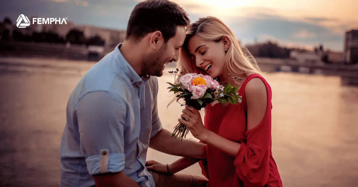 Imagen del concurso de Amor y Amistad de Fempha que invita a participar y ganar una experiencia especial para compartir en pareja o con amigos.