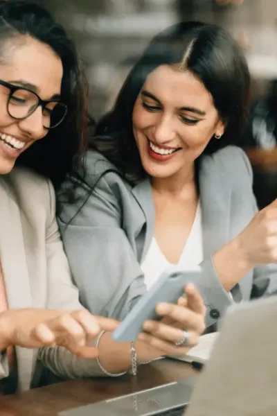 Imagen promocional de afiliación a Fempha, invitando a nuevos asociados a disfrutar beneficios financieros, sociales y de bienestar.