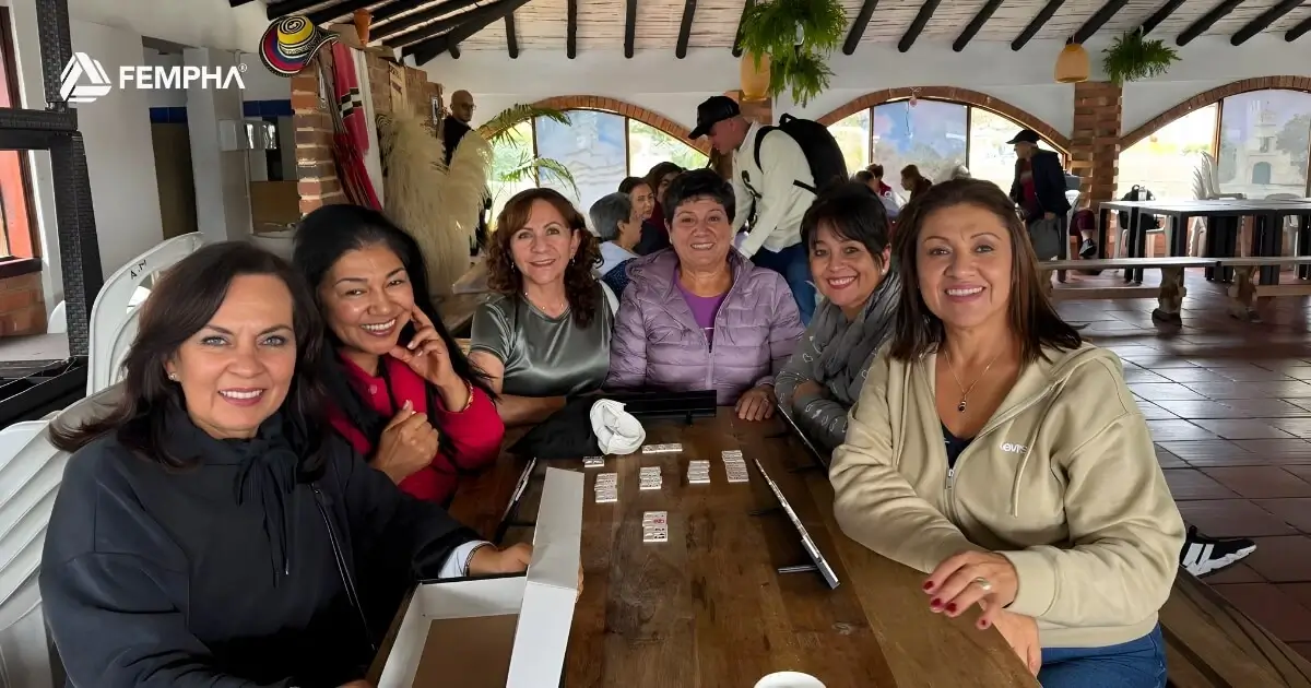 Imagen del Encuentro de Pensionados Fempha 2025, donde los asociados compartieron una jornada llena de recuerdos, alegría y compañerismo.